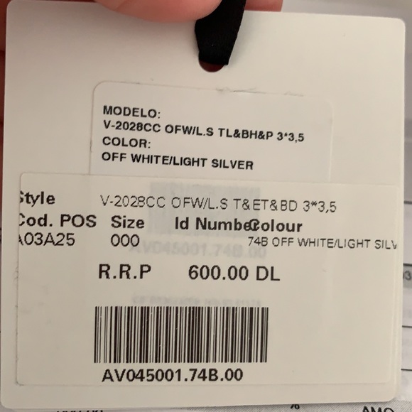 STUNING PRONOVIAS CATHEDRAL VEIL!! NWT - Picture 9 of 12